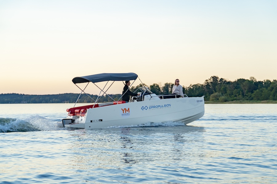 NUva M6 Motoryacht elektro Yachten Meltl See