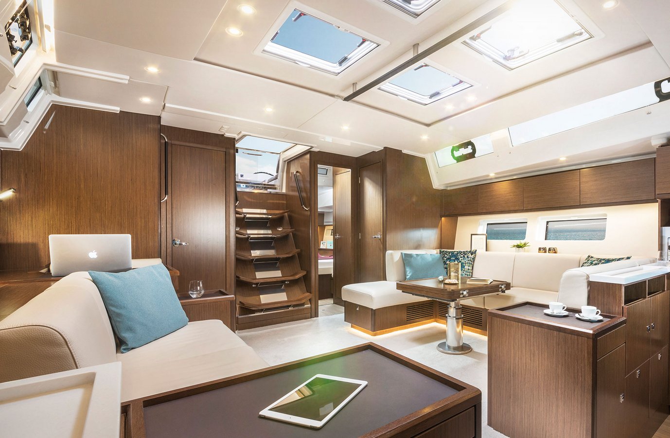 csm bavaria C57 interior content1 891fd239ff