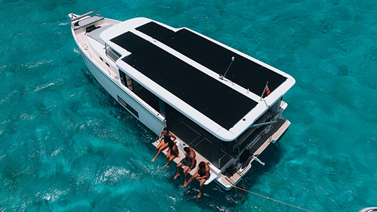 SEA_LOFT_480_LIFESTYLE-Jeanneau-Motoryacht-kl Bavaria C46 Deck
